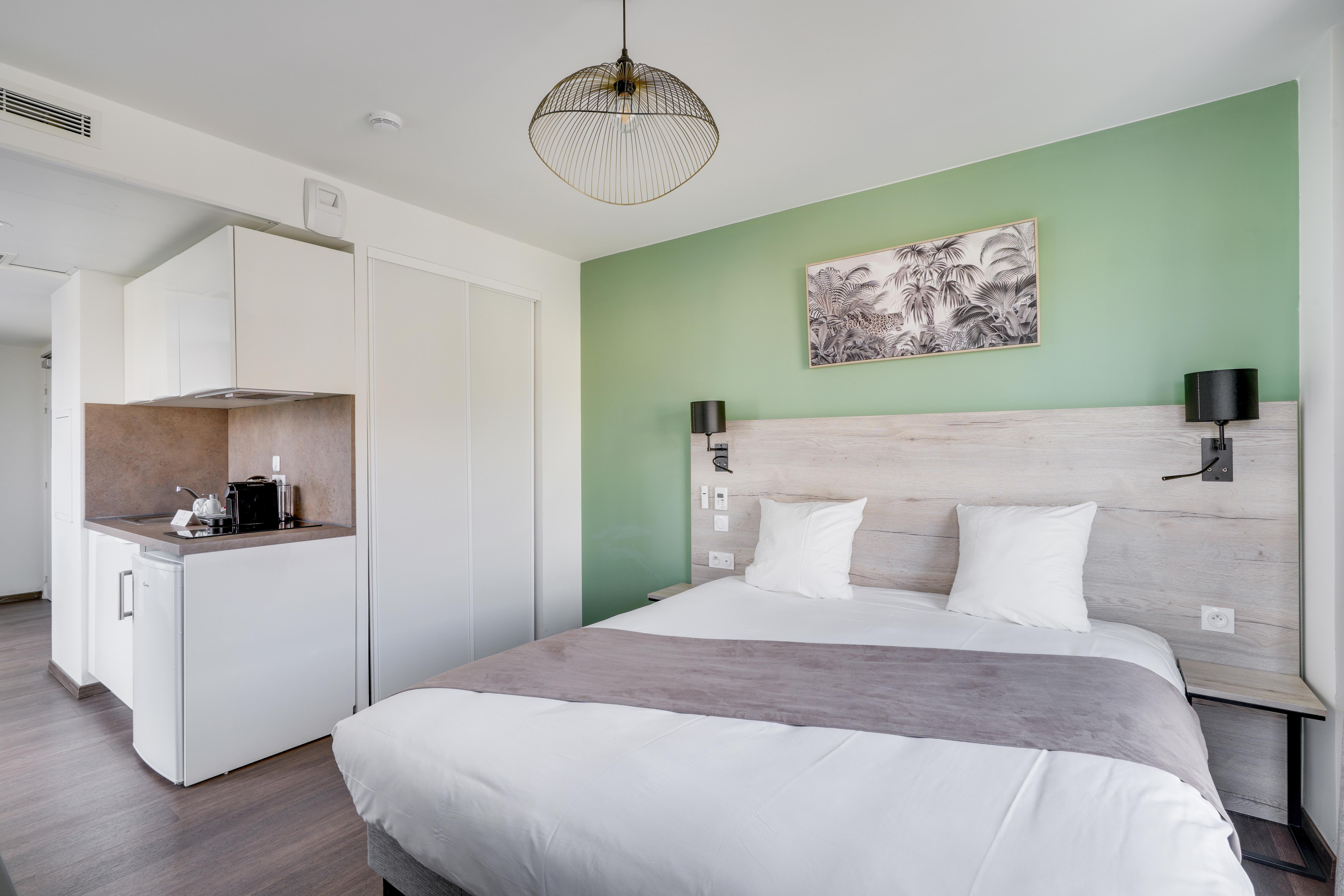 All Suites Appart Hotel Massy Palaiseau Exterior photo