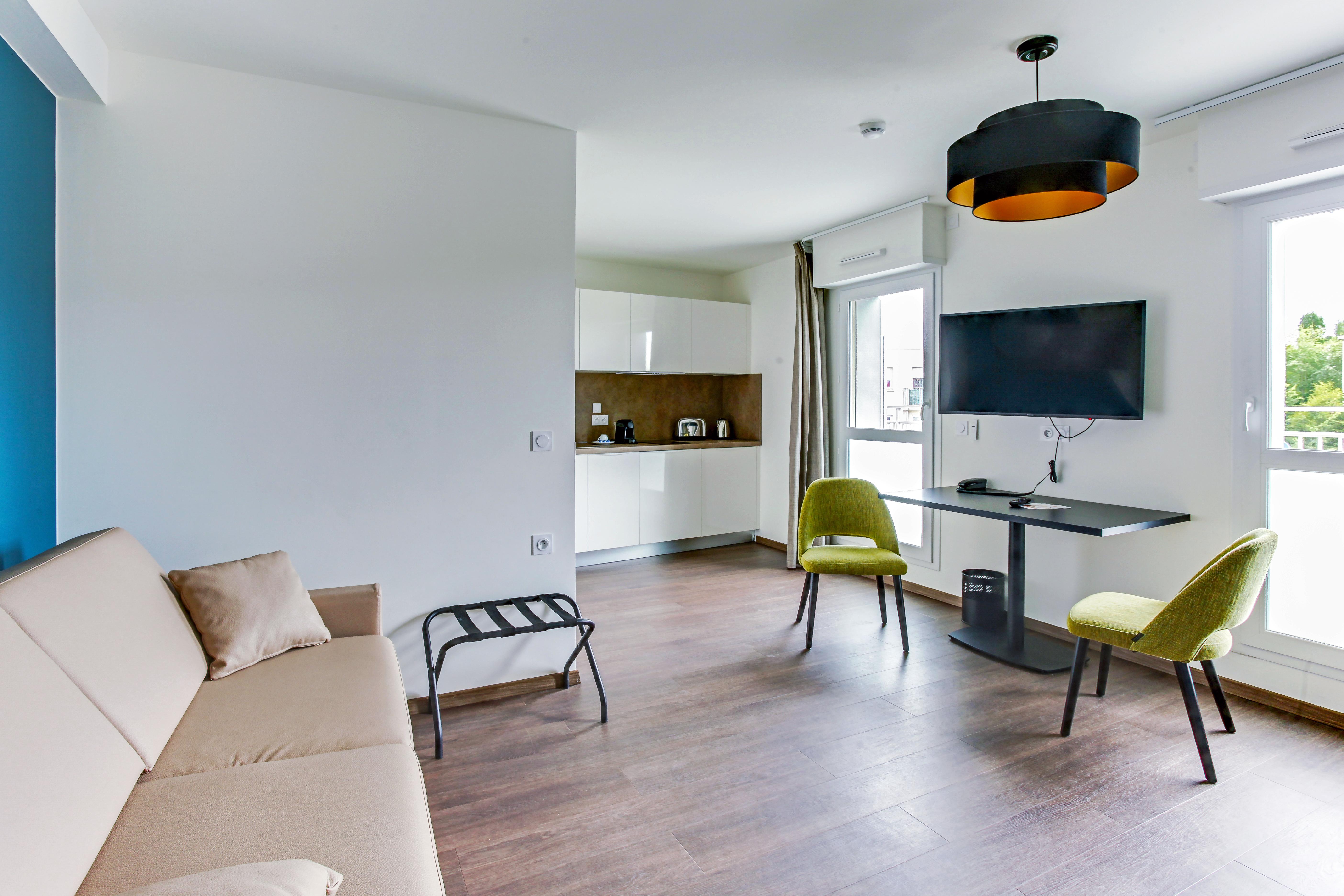 All Suites Appart Hotel Massy Palaiseau Exterior photo