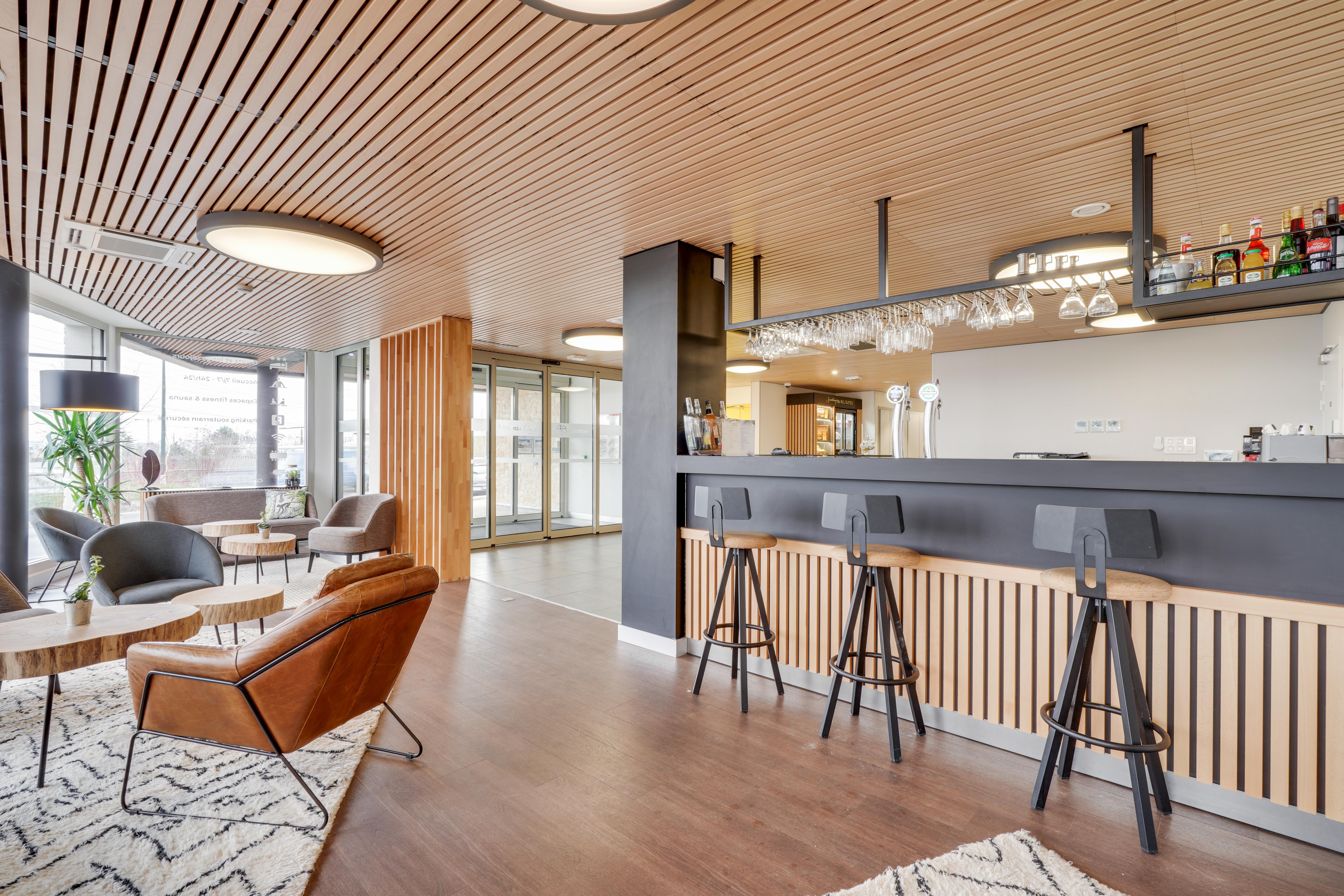 All Suites Appart Hotel Massy Palaiseau Exterior photo